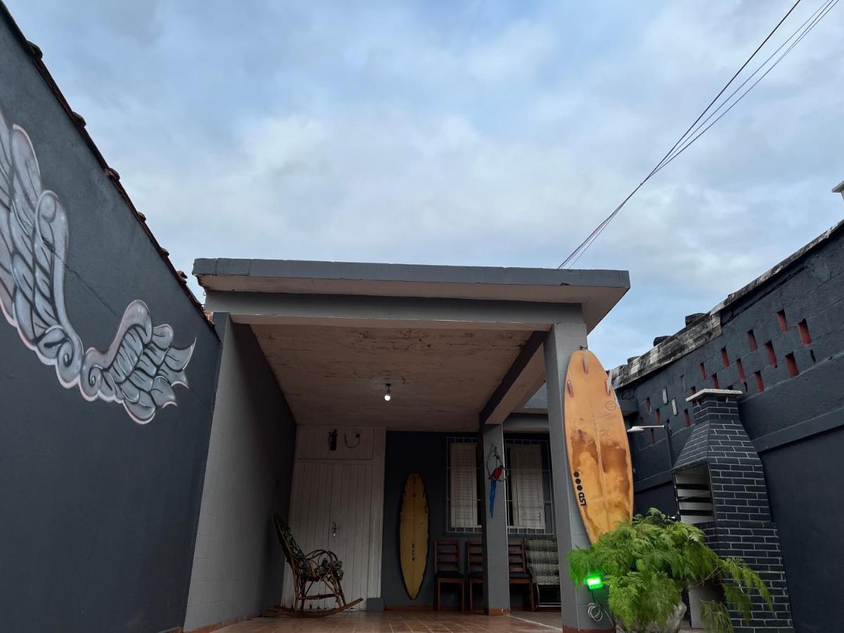 Casa 14 Pessoas,5 Quadras Da Praia, 2 Vagas,wifi,ar Condicionado (adults Only) Holiday home *